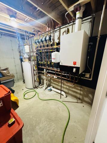 30 Grandview Drive Newport ME 04953