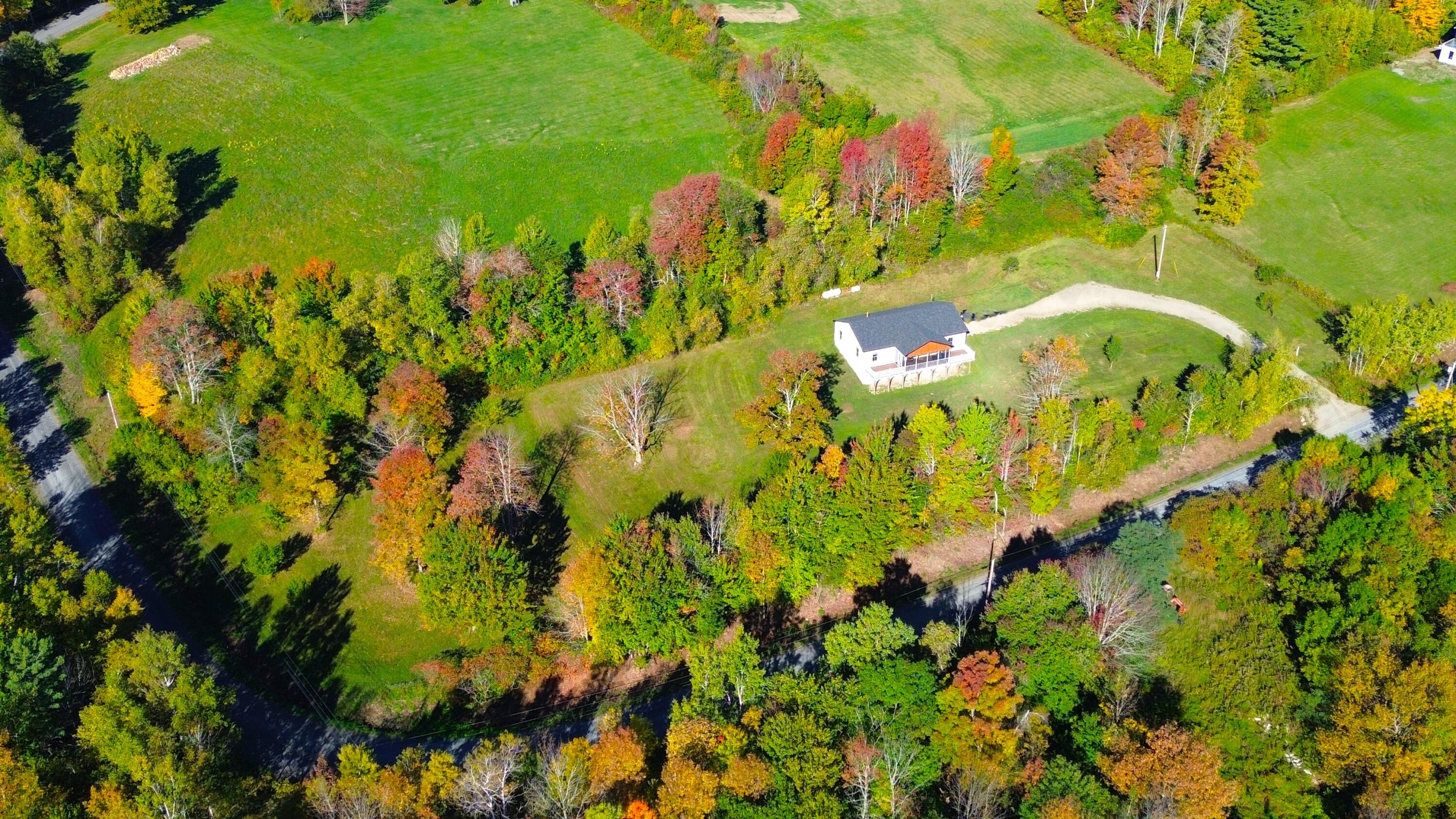 30 Grandview Drive Newport ME 04953