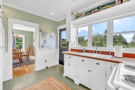 12 Steamboat Hill Road Swans Island ME 04685