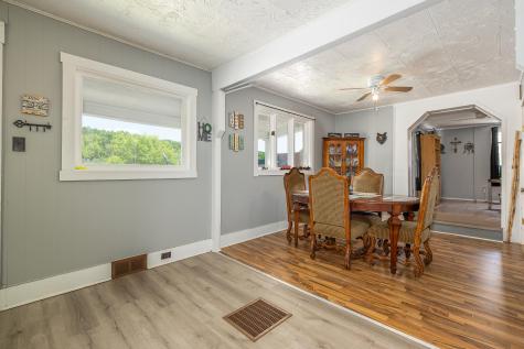 10 Riverside Avenue Mexico ME 04257