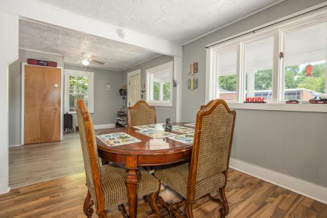 10 Riverside Avenue Mexico ME 04257