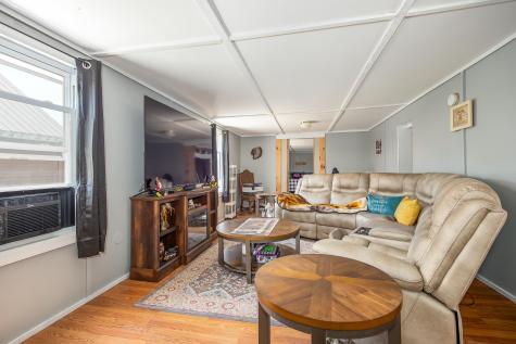 10 Riverside Avenue Mexico ME 04257