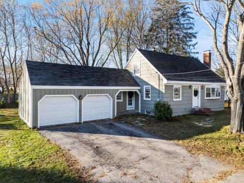 4 Jewett Road Cape Elizabeth ME 04107