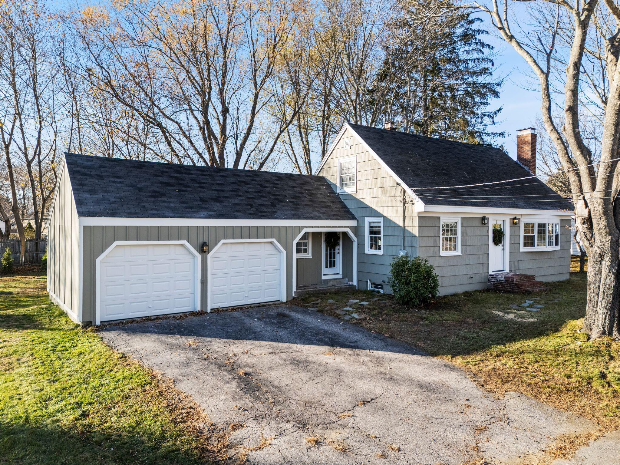 4 Jewett Road Cape Elizabeth ME 04107