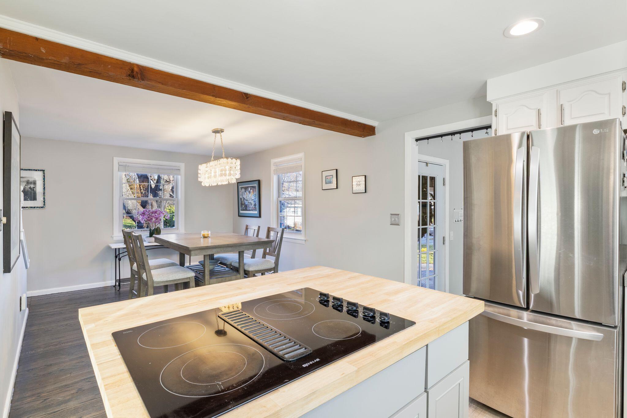 4 Jewett Road Cape Elizabeth ME 04107