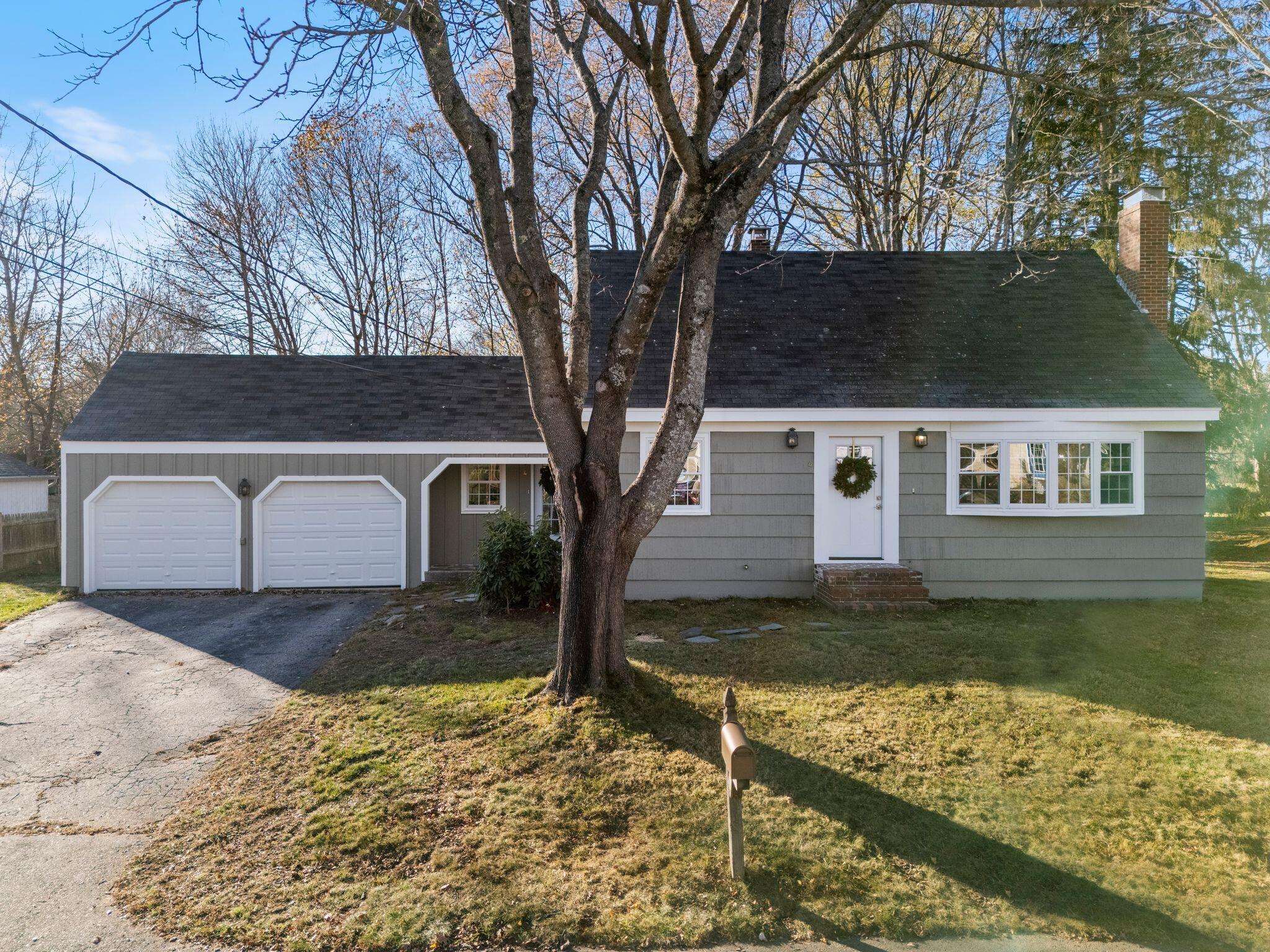 4 Jewett Road Cape Elizabeth ME 04107