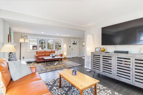 4 Jewett Road Cape Elizabeth ME 04107