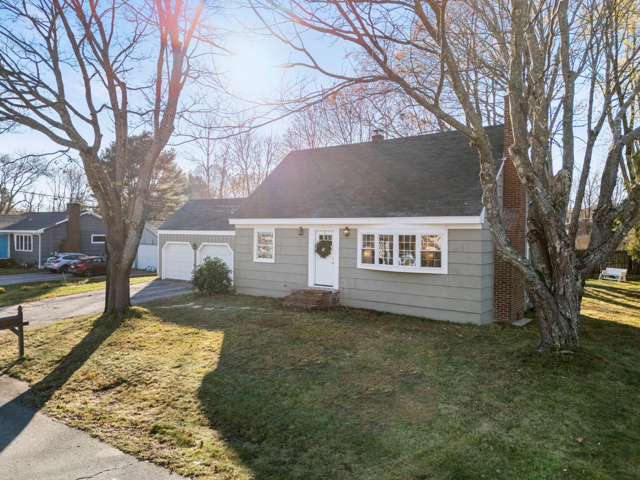 4 Jewett Road Cape Elizabeth ME 04107