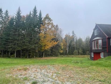 9 Brighton Road Wellington ME 04942