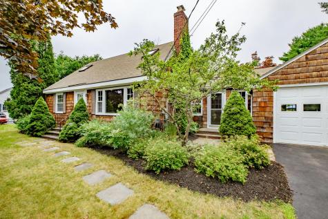 34 Winn Road Falmouth ME 04105