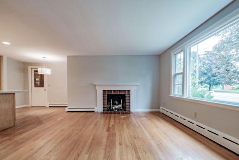 34 Winn Road Falmouth ME 04105