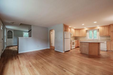 34 Winn Road Falmouth ME 04105