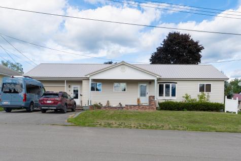 3 County Street East Millinocket ME 04430