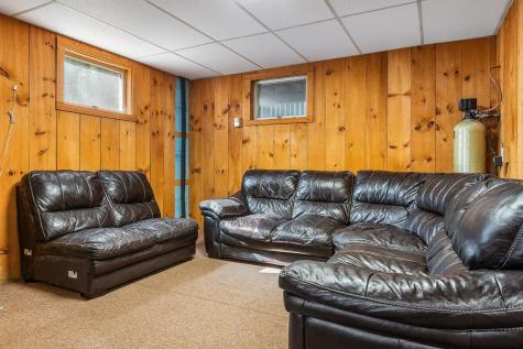 8 Ridgewood Drive Lebanon ME 04027