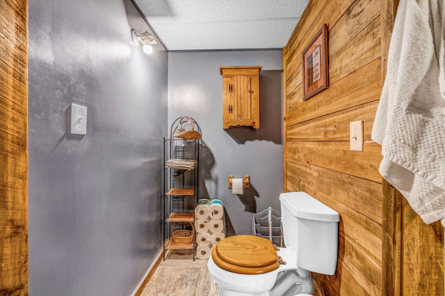 28 Davis Road Vienna ME 04360