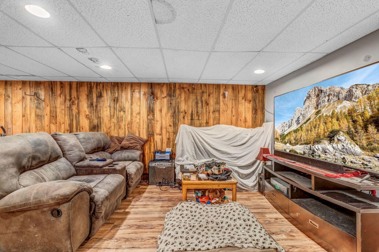 28 Davis Road Vienna ME 04360