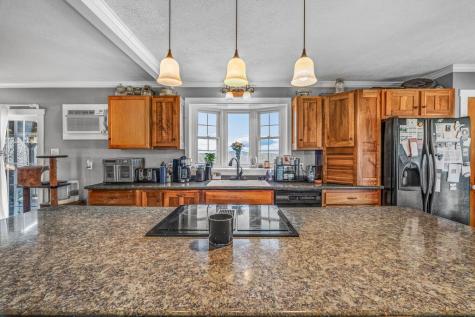 28 Davis Road Vienna ME 04360