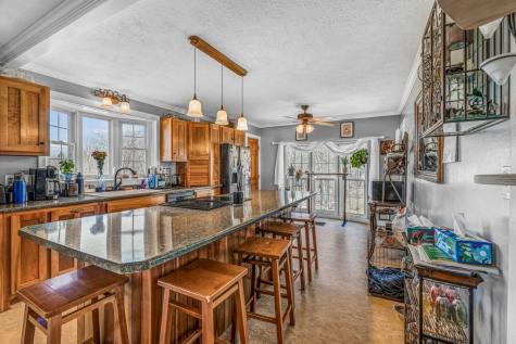 28 Davis Road Vienna ME 04360