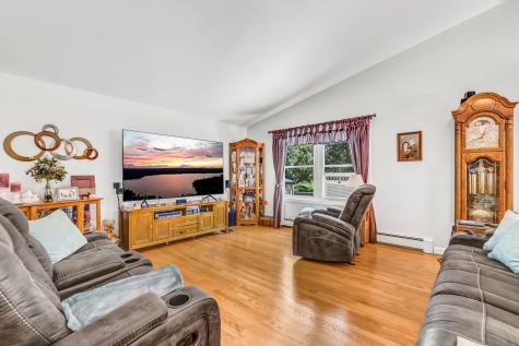 1391 Turner Street Auburn ME 04210