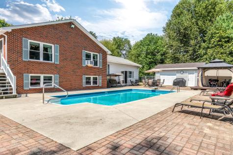 1391 Turner Street Auburn ME 04210