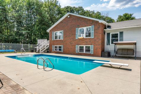 1391 Turner Street Auburn ME 04210