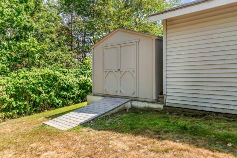 1391 Turner Street Auburn ME 04210