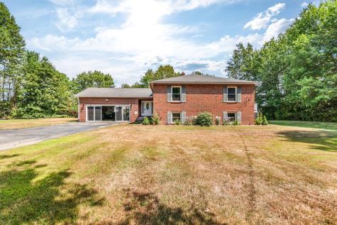 1391 Turner Street Auburn ME 04210