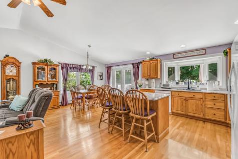 1391 Turner Street Auburn ME 04210