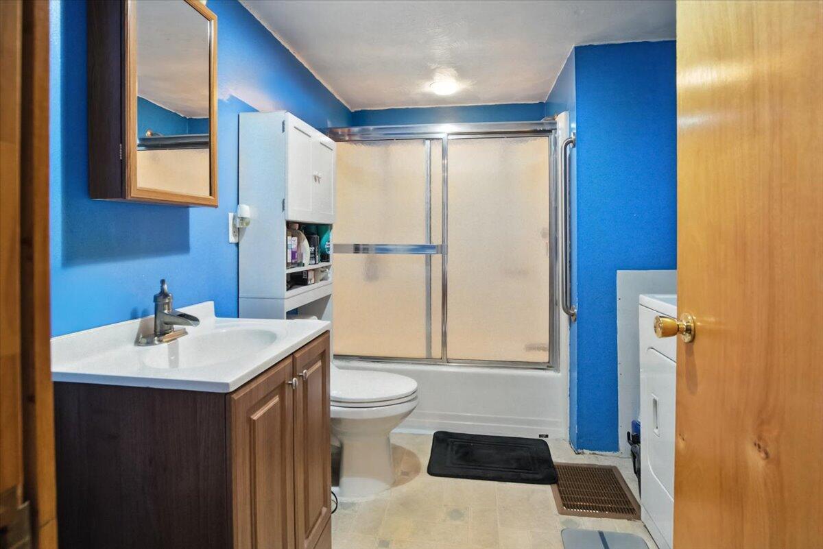 64 Boothby Street Augusta ME 04330