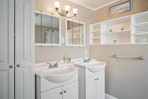 33 Gerber Lane Monmouth ME 04259