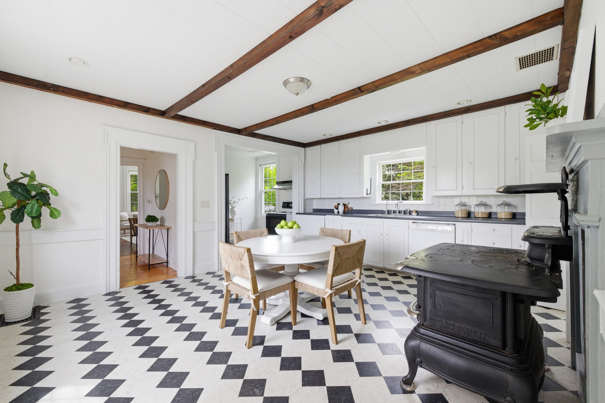 550 Main Road Phippsburg ME 04562