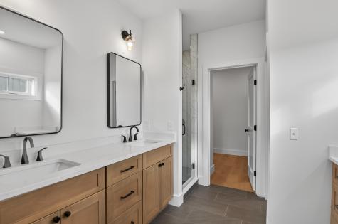 134 Owl's Nest Road Portland ME 04102