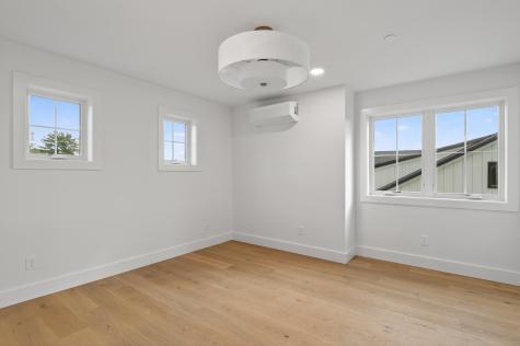 134 Owl's Nest Road Portland ME 04102