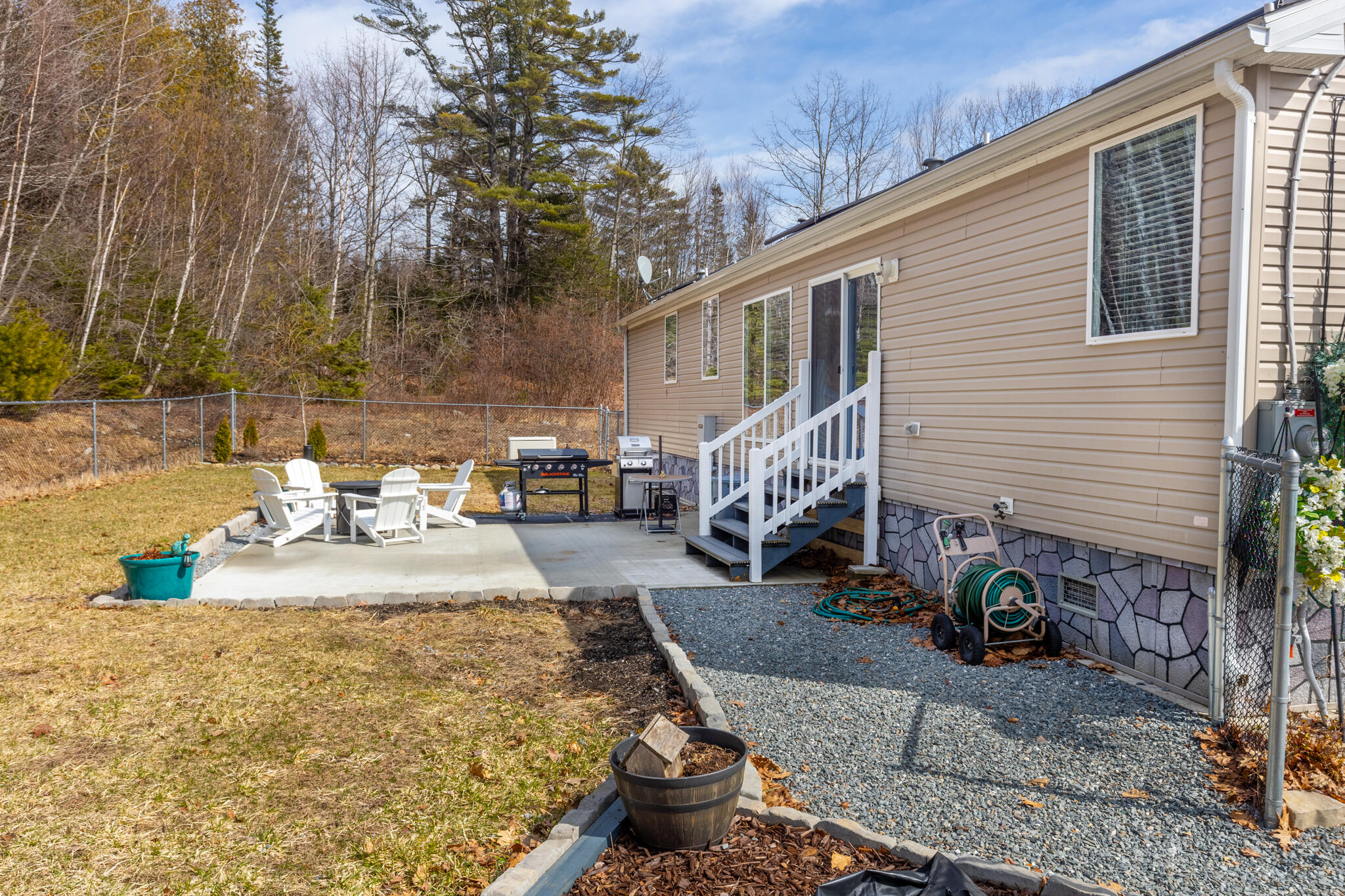 112 Raccoon Cove Road Lamoine ME 04605