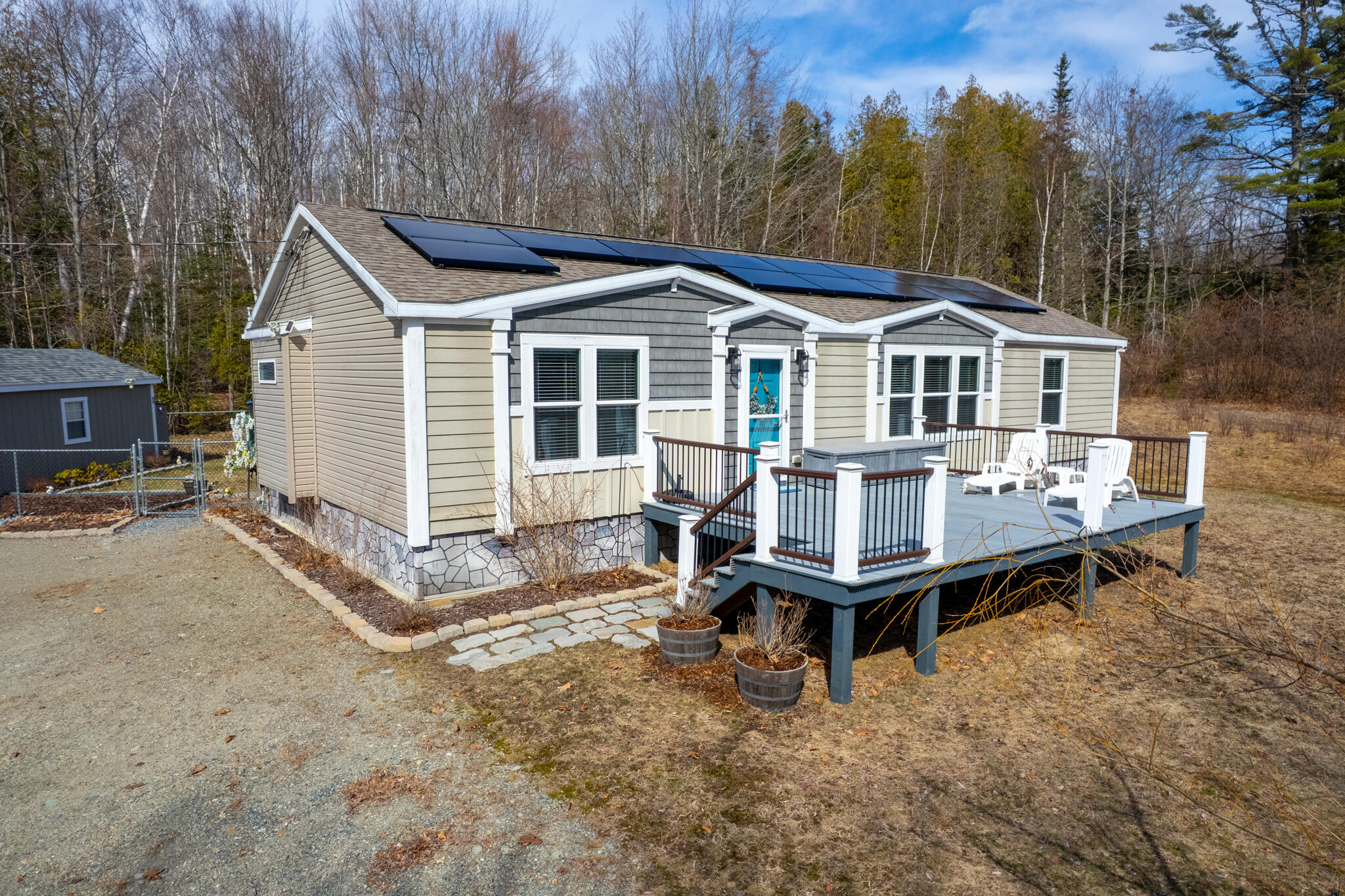 112 Raccoon Cove Road Lamoine ME 04605
