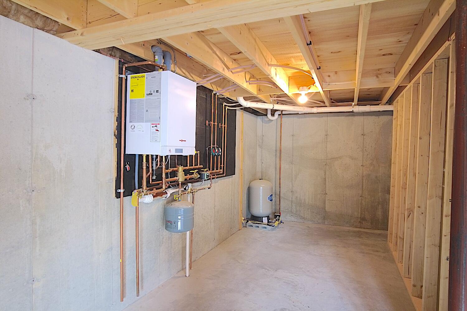 399 Ossipee Trail Porter ME 04068