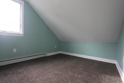 152 Bradman Street Auburn ME 04210
