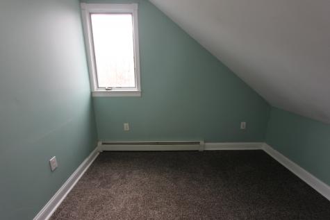 152 Bradman Street Auburn ME 04210