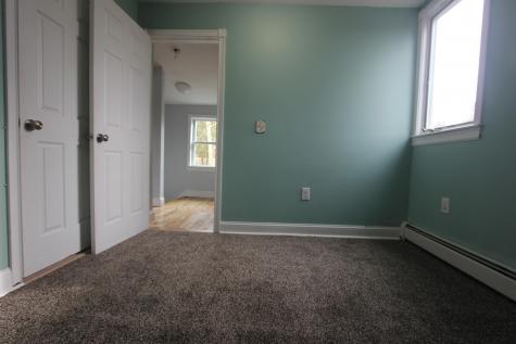 152 Bradman Street Auburn ME 04210