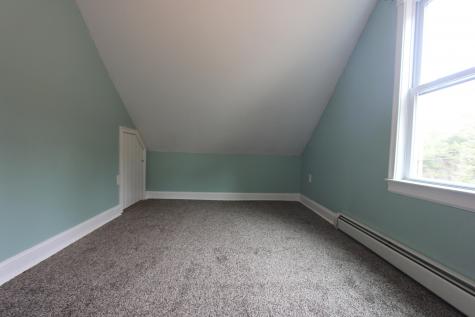 152 Bradman Street Auburn ME 04210
