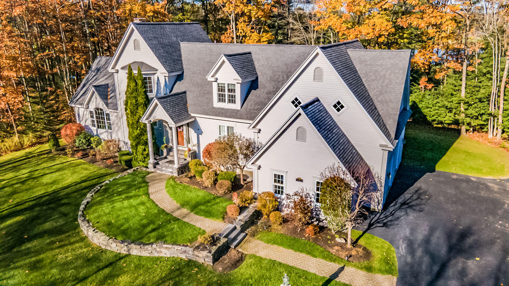7 Old Oak Way Falmouth ME 04105