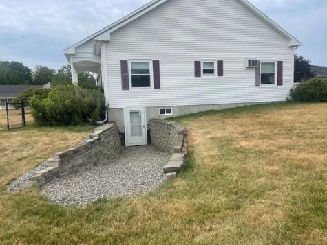 11 Sunrise Drive Hallowell ME 04347