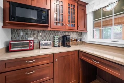 15 Loretta Lane York ME 03909