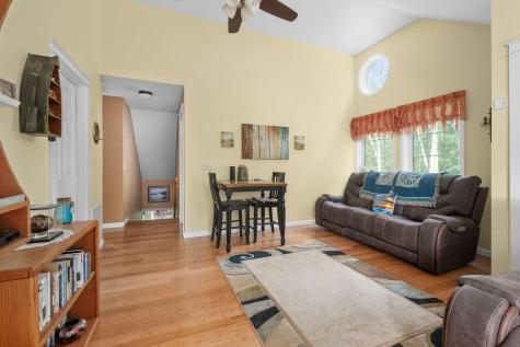 15 Loretta Lane York ME 03909