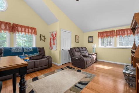 15 Loretta Lane York ME 03909