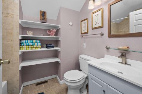 15 Loretta Lane York ME 03909