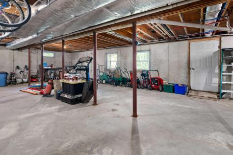 15 Loretta Lane York ME 03909