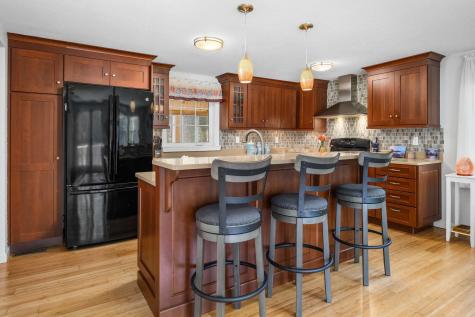 15 Loretta Lane York ME 03909