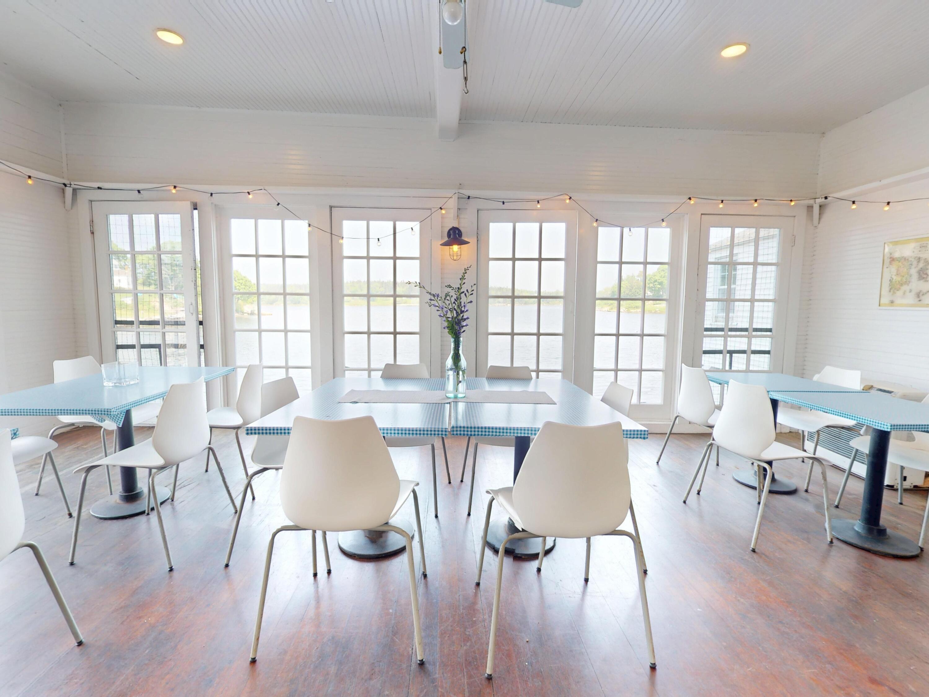 26 W Main Street Vinalhaven ME 04863