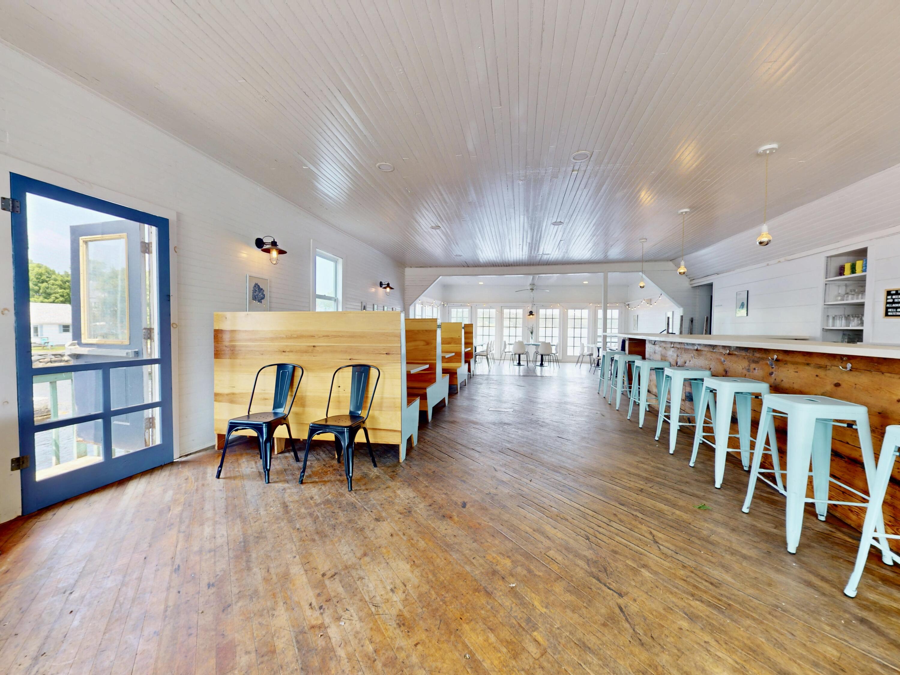 26 W Main Street Vinalhaven ME 04863